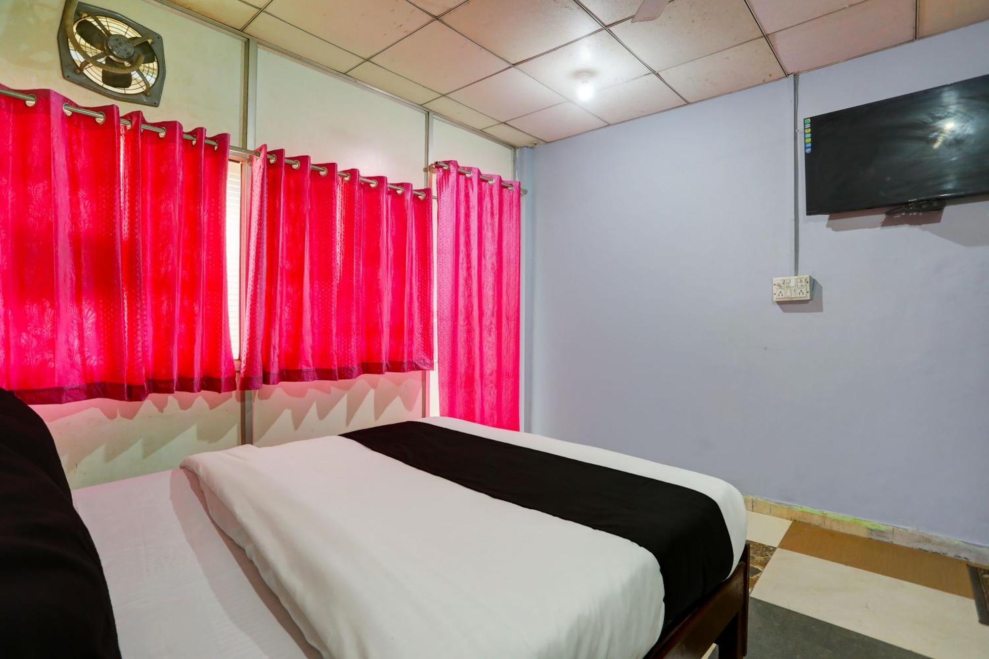 Collection O Harsh Hotel & Restaurant Bhiwadi Ngoại thất bức ảnh