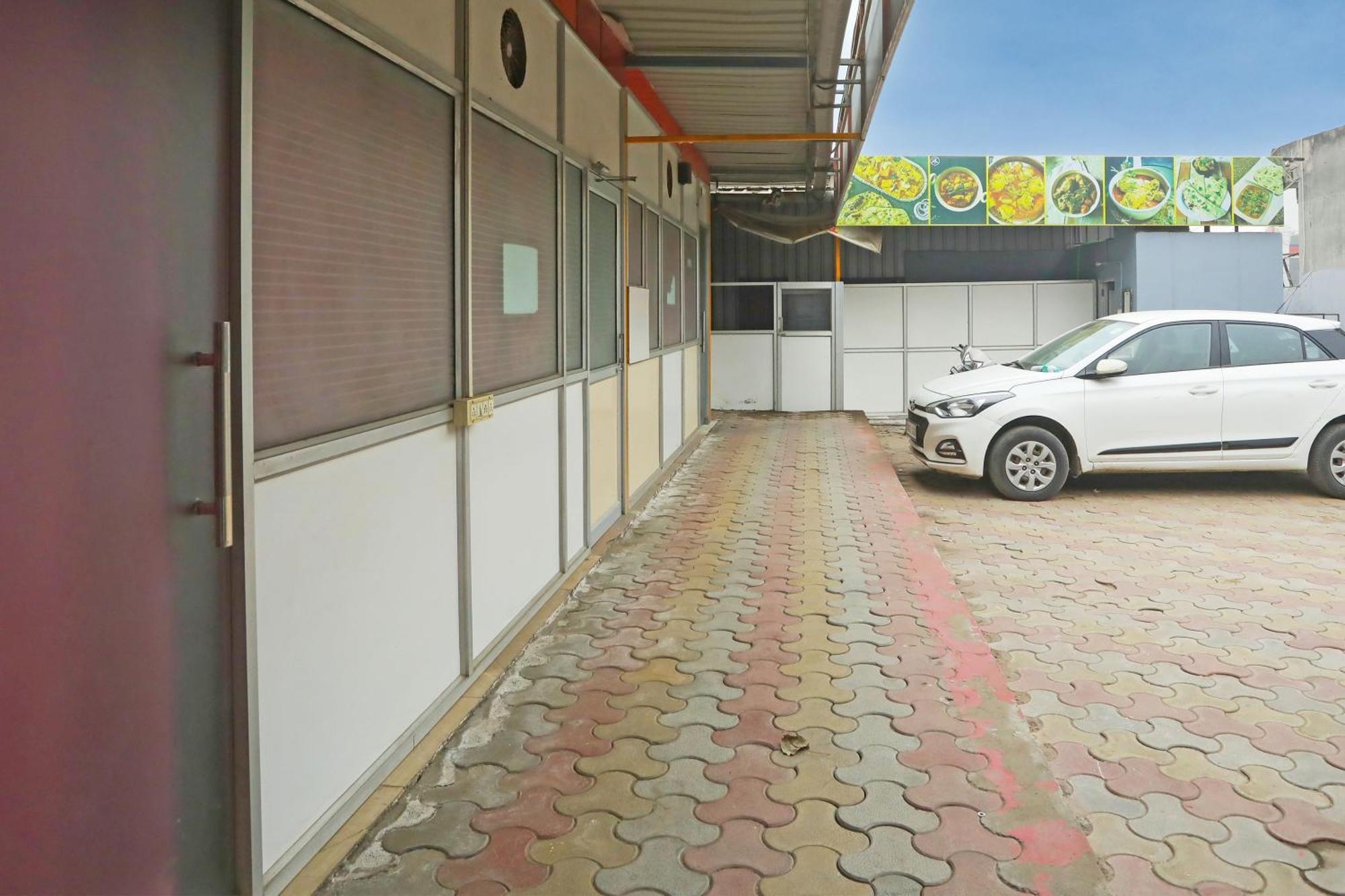 Collection O Harsh Hotel & Restaurant Bhiwadi Ngoại thất bức ảnh