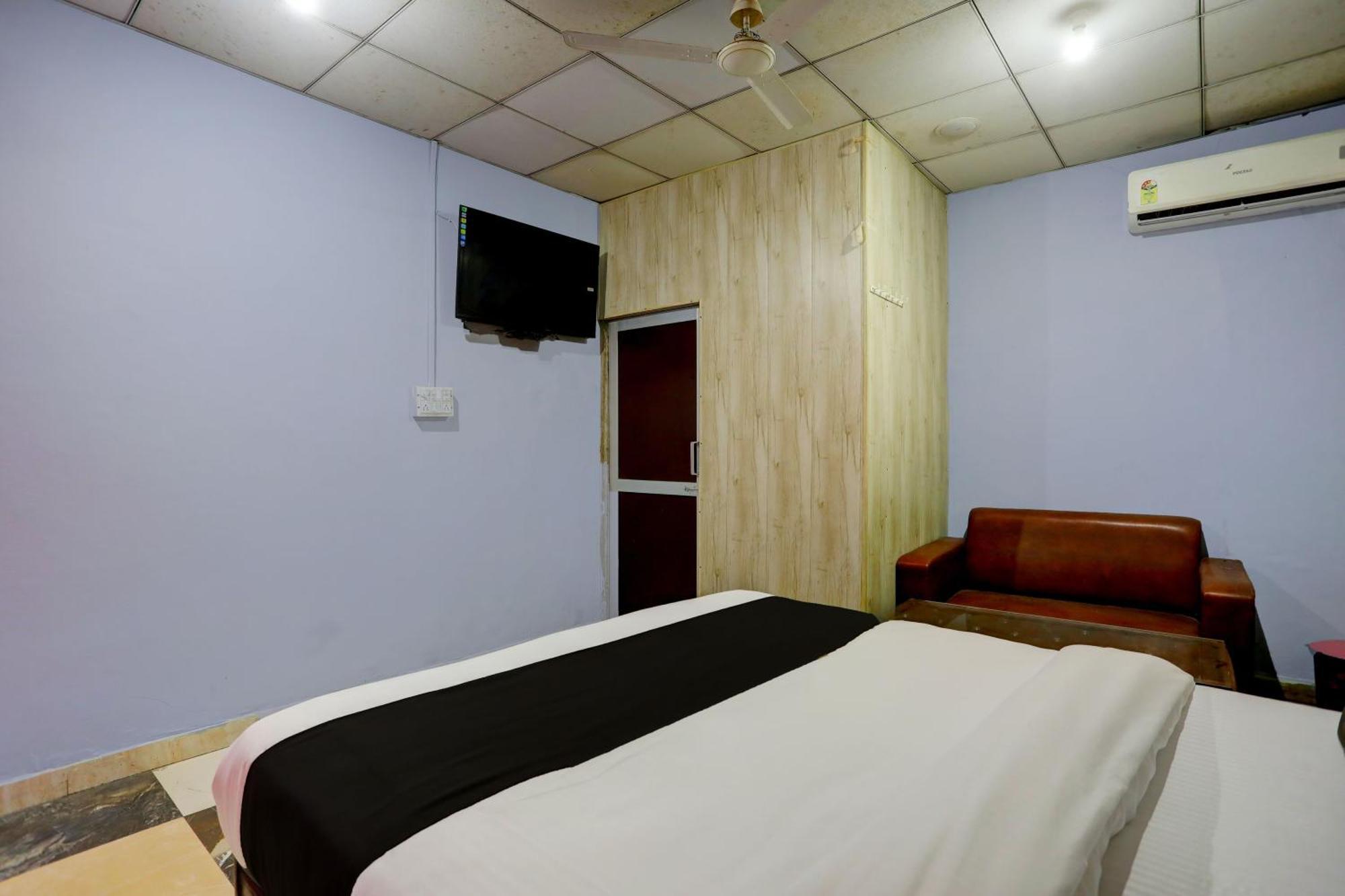 Collection O Harsh Hotel & Restaurant Bhiwadi Ngoại thất bức ảnh